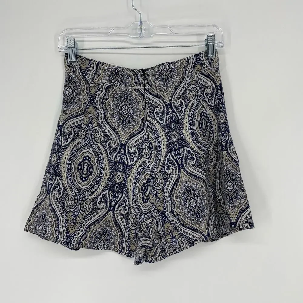 RP4LF Cutout Paisley Shorts Size Small